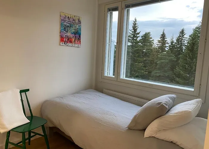 Moderni Ullakkohuoneisto